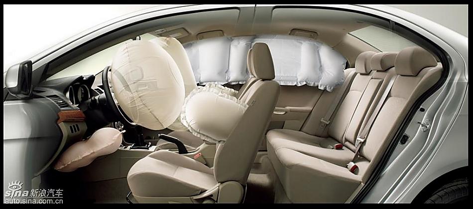 东南三菱LANCER EX翼神内饰资料图