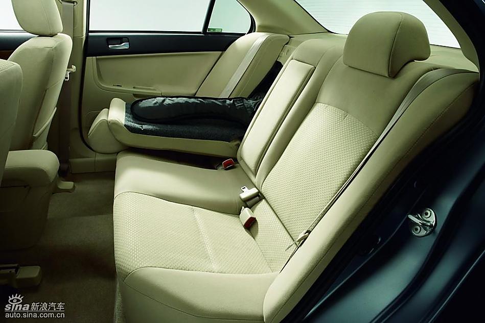 东南三菱LANCER EX翼神内饰资料图