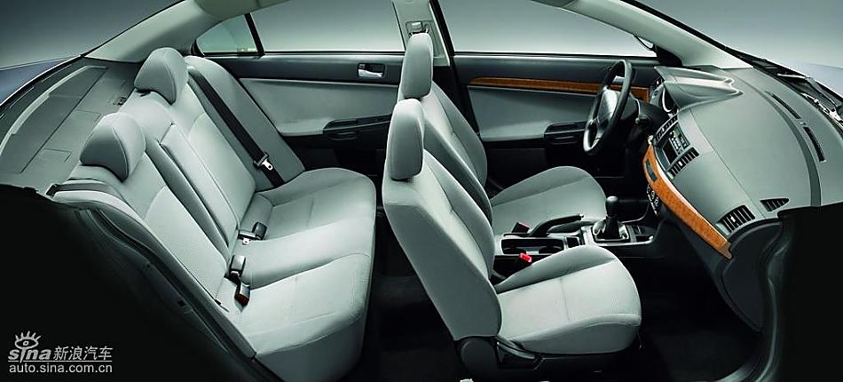 东南三菱LANCER EX翼神内饰资料图