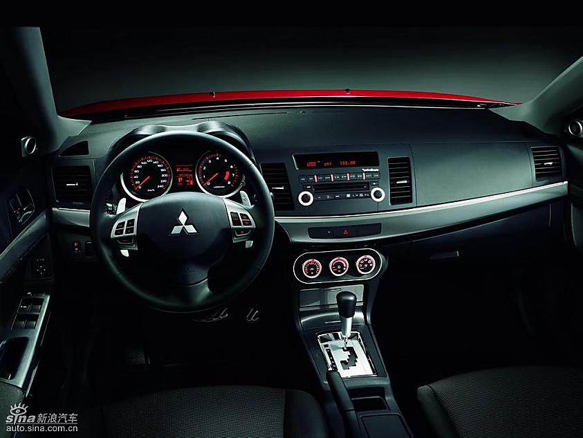 东南三菱LANCER EX翼神内饰资料图