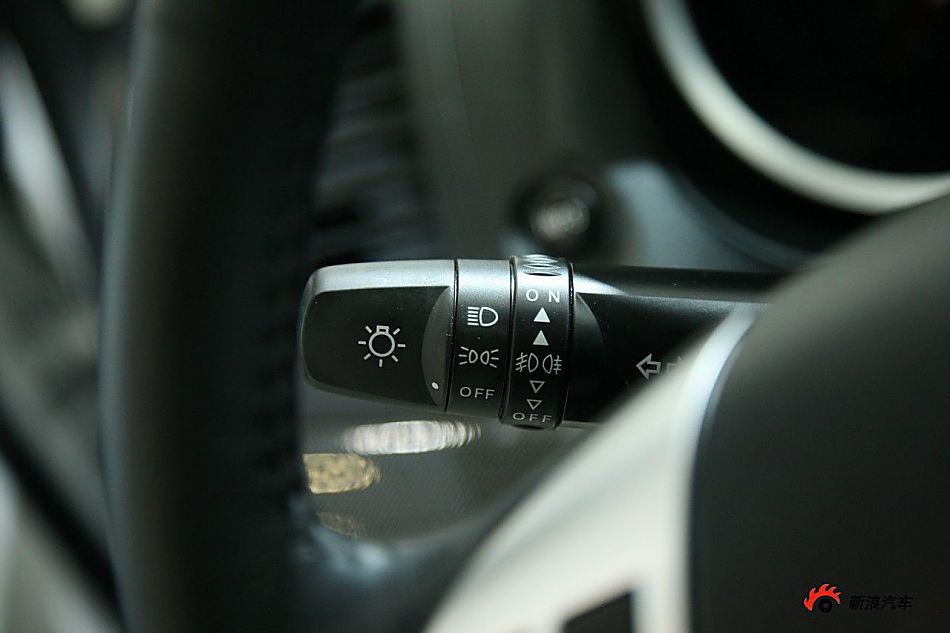 东南三菱蓝瑟翼神