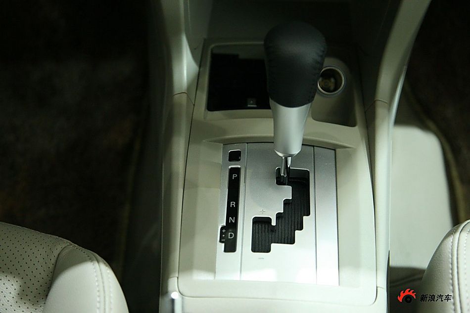 东南三菱蓝瑟翼神