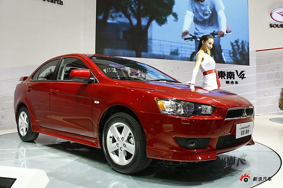 东南三菱蓝瑟翼神