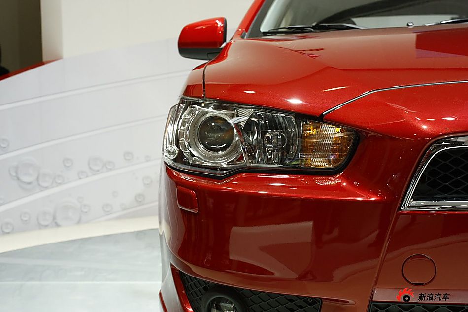 东南三菱蓝瑟翼神