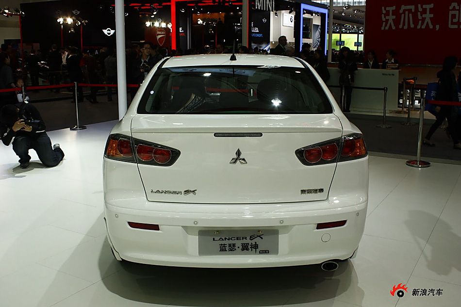 东南三菱蓝瑟翼神