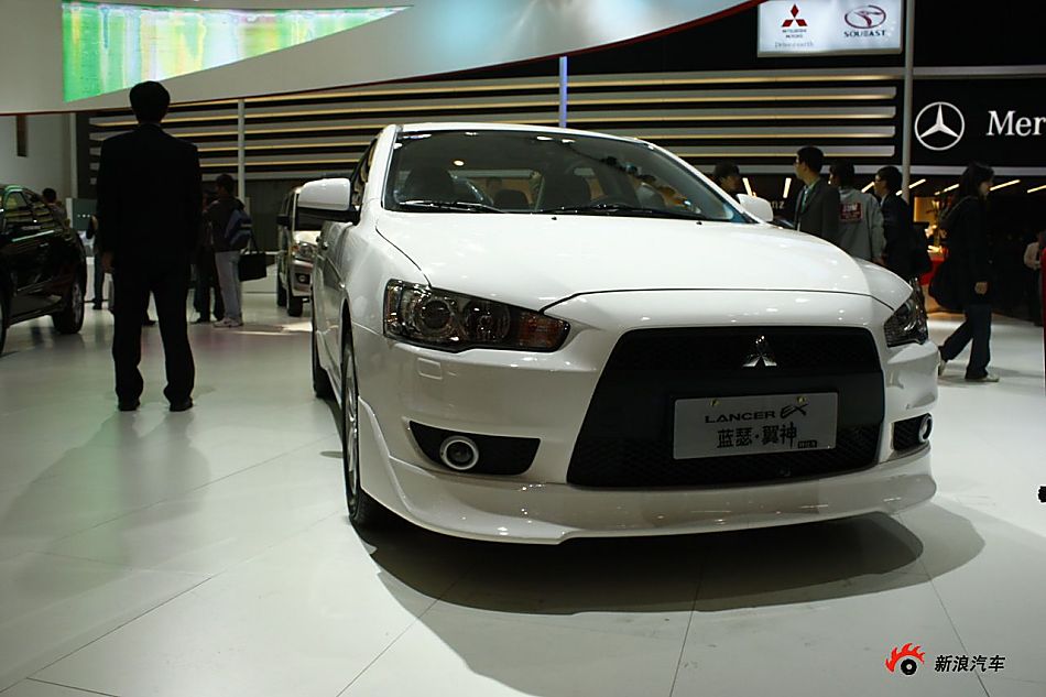 东南三菱蓝瑟翼神