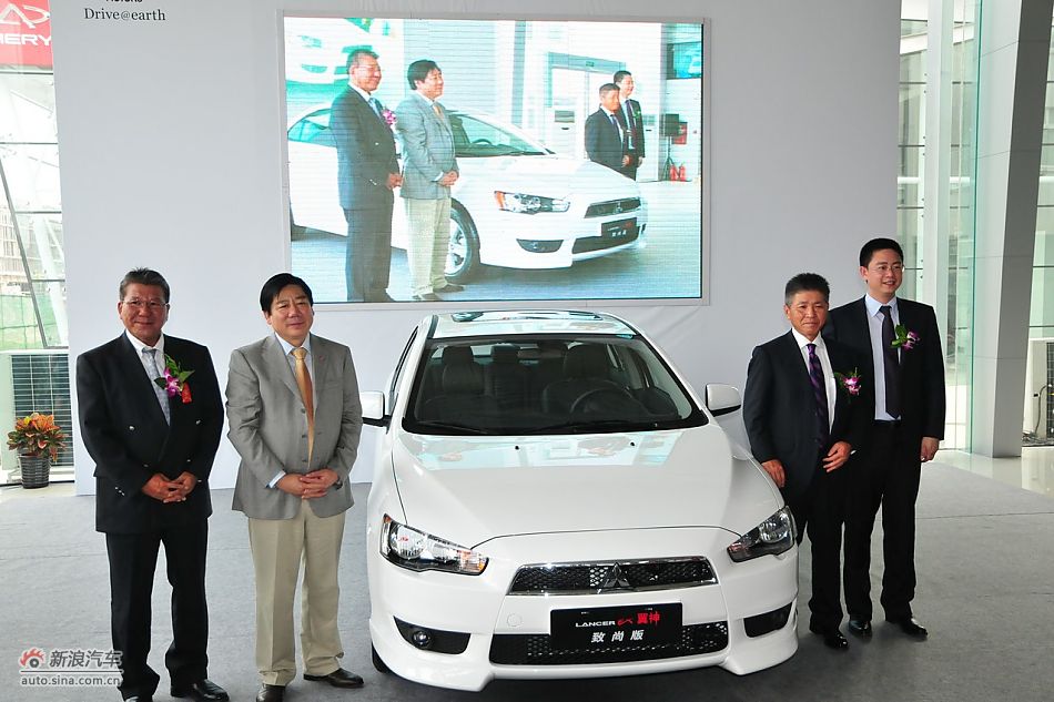 现场领导嘉宾合影