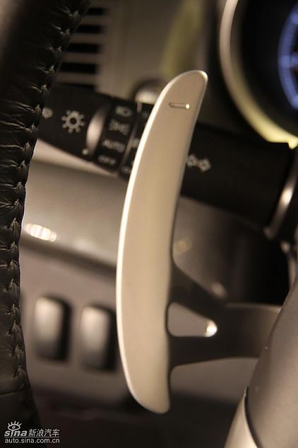 东南三菱翼神内饰实拍图