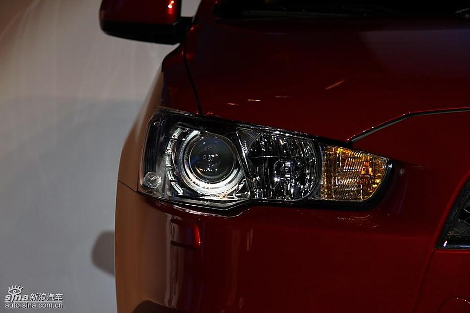 东南三菱蓝瑟翼神命名现场亮相