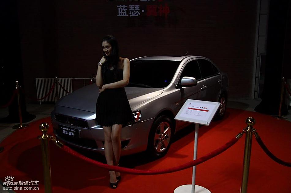 东南三菱蓝瑟翼神命名现场亮相