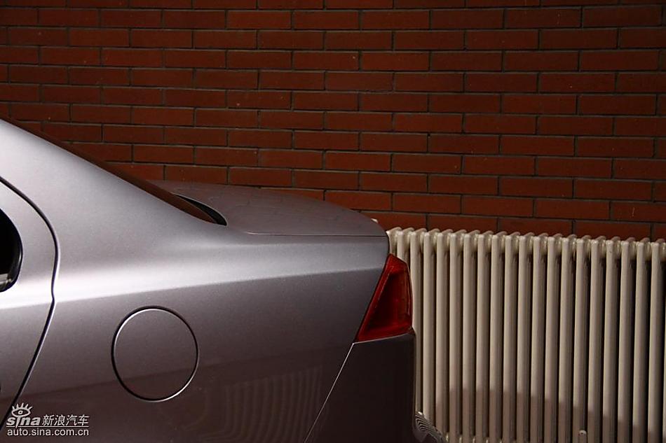 东南三菱蓝瑟翼神命名现场亮相