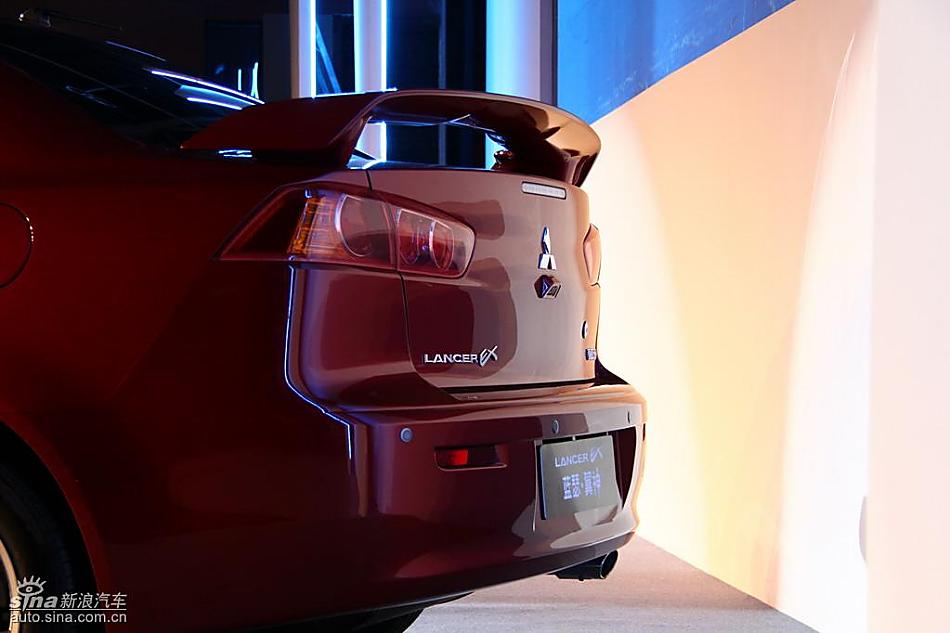 东南三菱蓝瑟翼神命名现场亮相