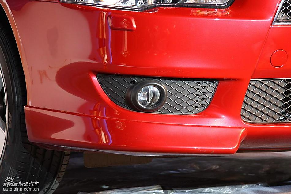 东南三菱蓝瑟翼神命名现场亮相