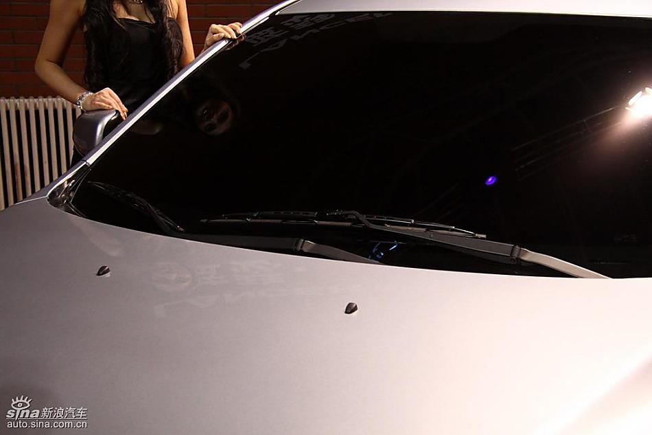 东南三菱蓝瑟翼神命名现场亮相