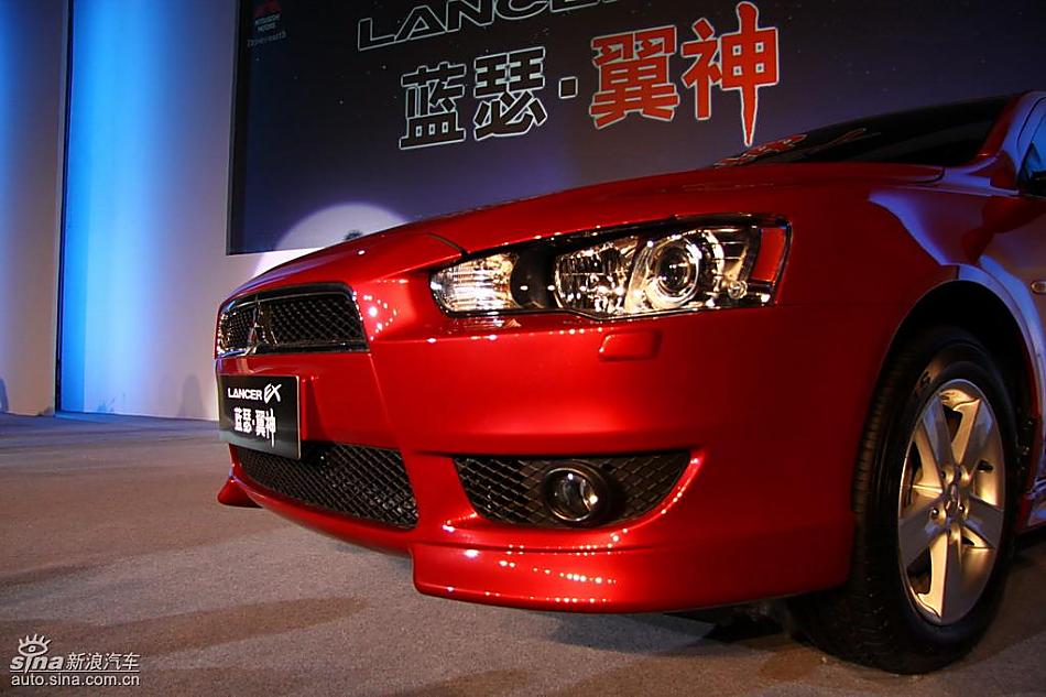 东南三菱蓝瑟翼神命名现场亮相