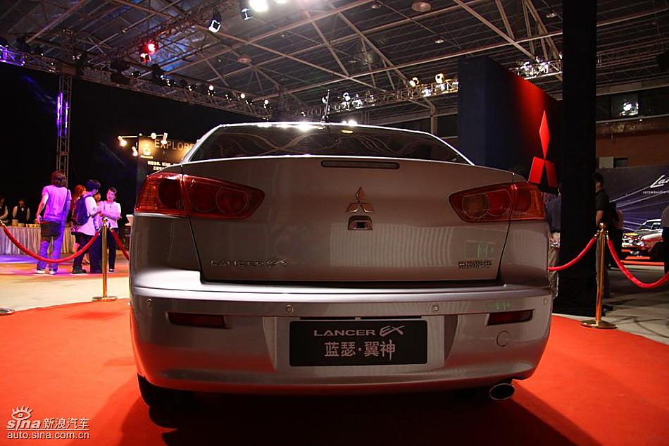 东南三菱蓝瑟翼神命名现场亮相