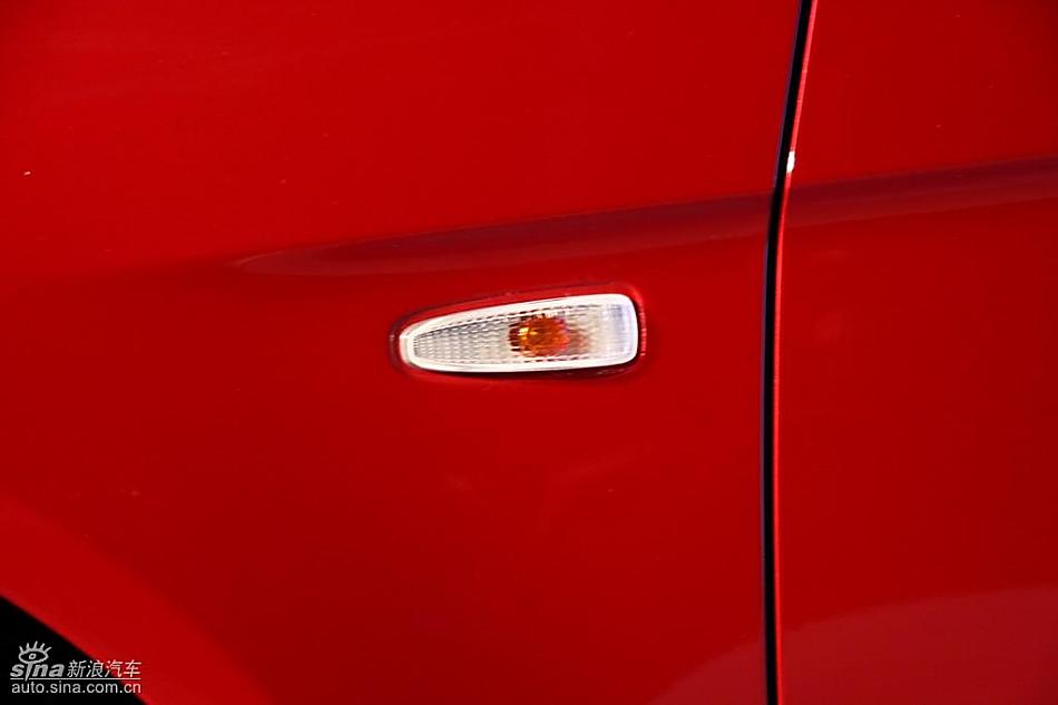 东南三菱蓝瑟翼神命名现场亮相