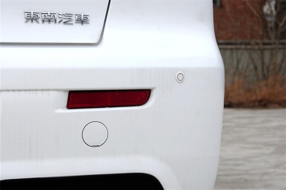 2013款 时尚版 1.8L CVT 舒适型 其他