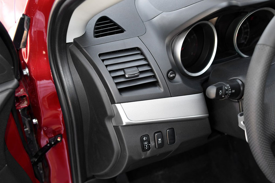 2015款 1.8L CVT致尚型 国V 内饰