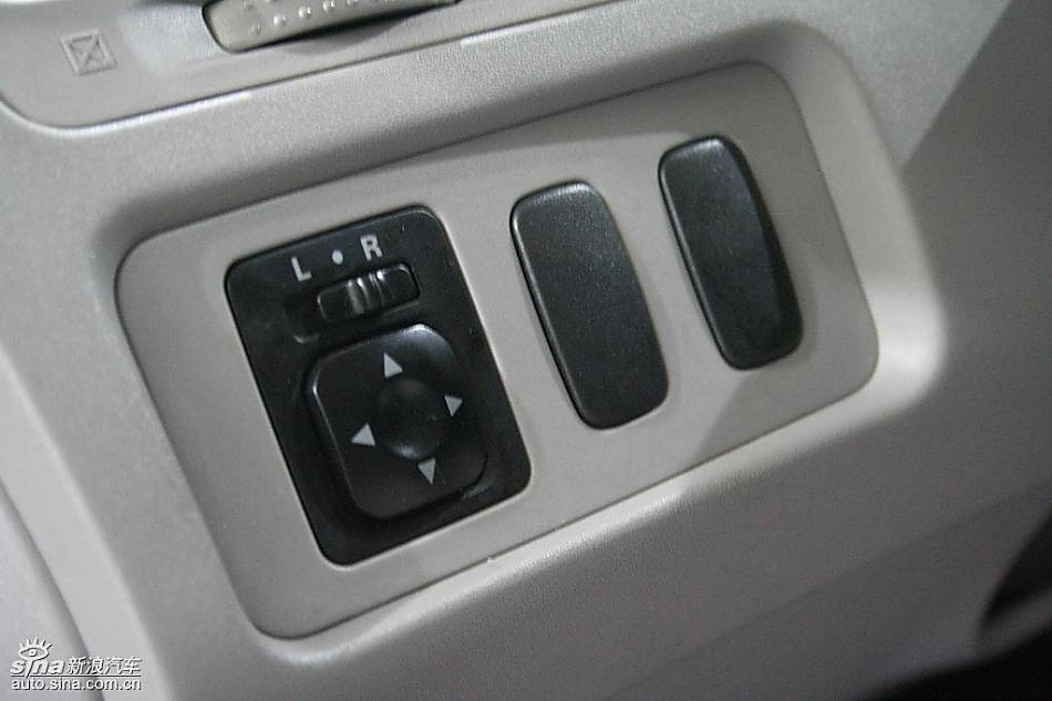 三菱君阁内饰实拍