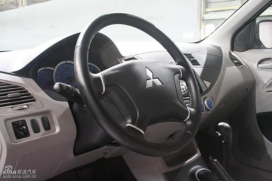 三菱君阁内饰实拍