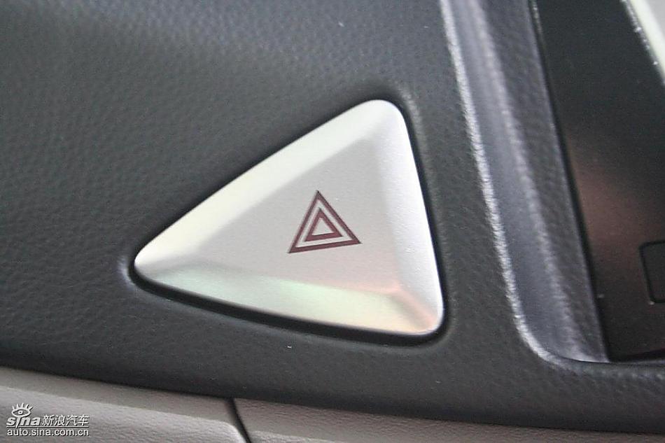 三菱君阁内饰实拍