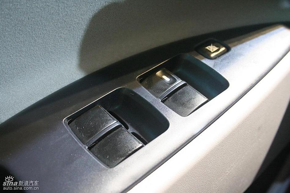 三菱君阁内饰实拍