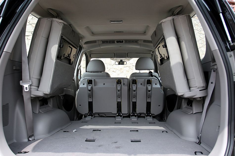 东南三菱君阁内饰实拍图