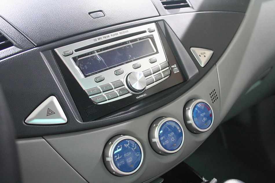 三菱Zinger君阁下线现场图