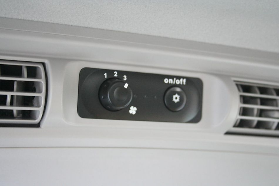 三菱Zinger君阁下线现场图