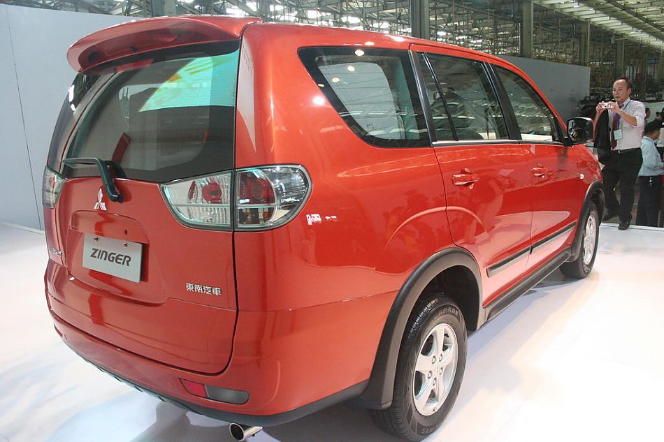 三菱Zinger君阁下线现场图