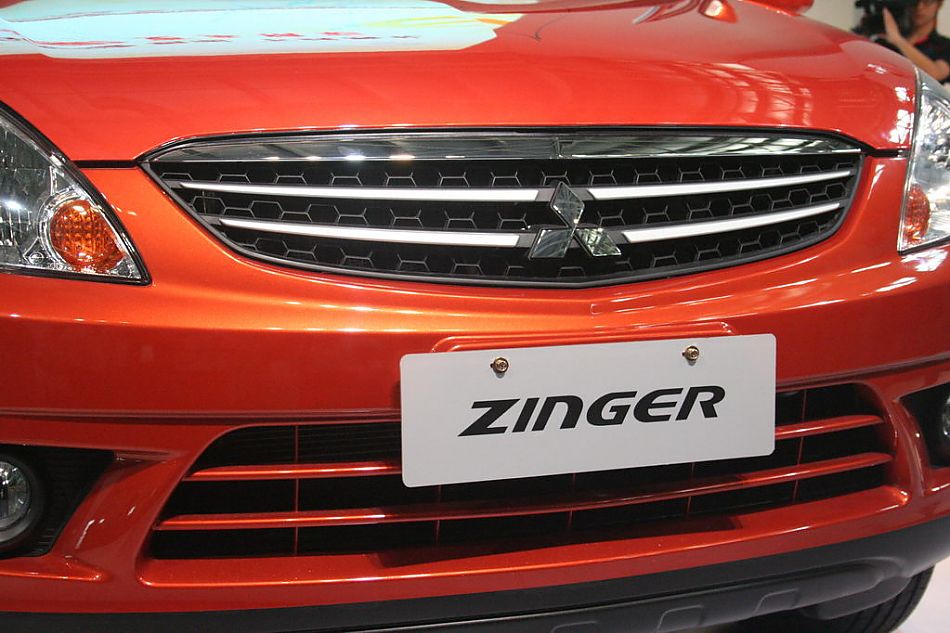 三菱Zinger君阁下线现场图