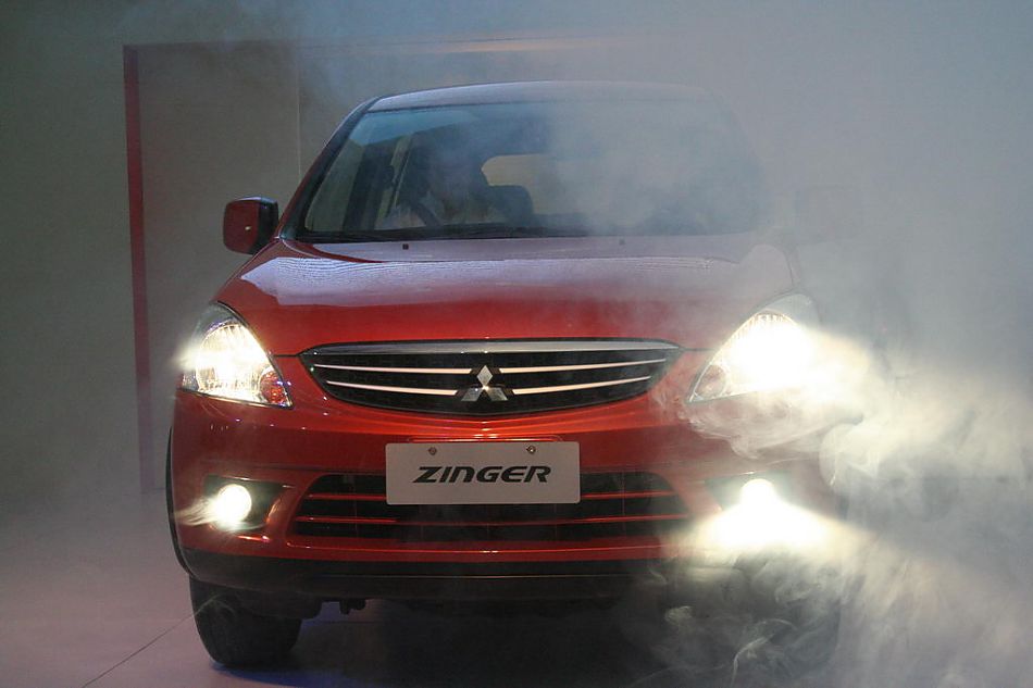 三菱Zinger君阁下线现场图