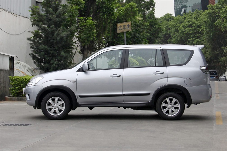 2011款 2.0L AT 旗舰型 外观