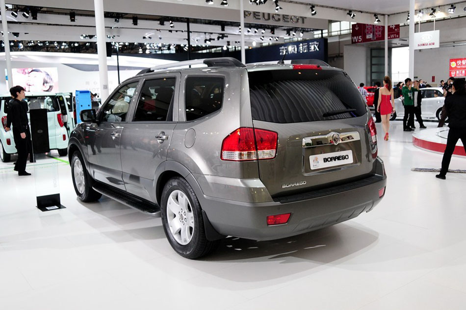 起亚霸锐3.8L自动豪华型 外观