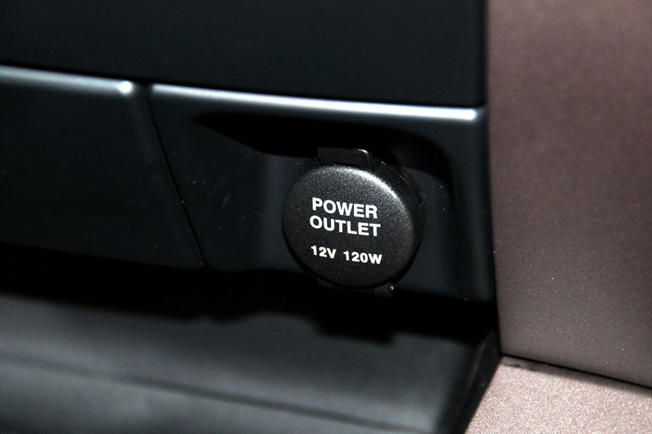 起亚霸锐3.8L自动豪华型 内饰