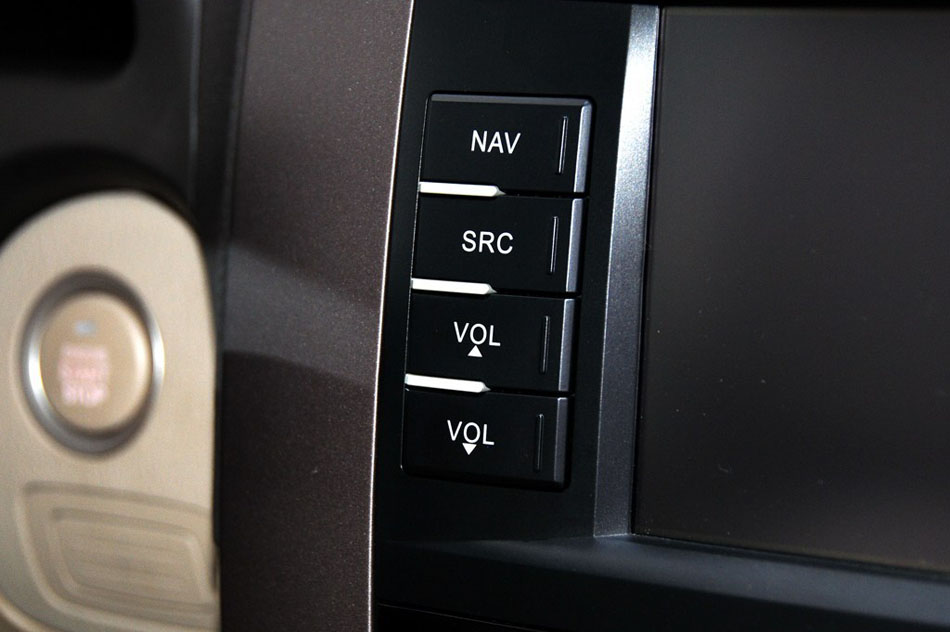 起亚霸锐3.8L自动豪华型 内饰