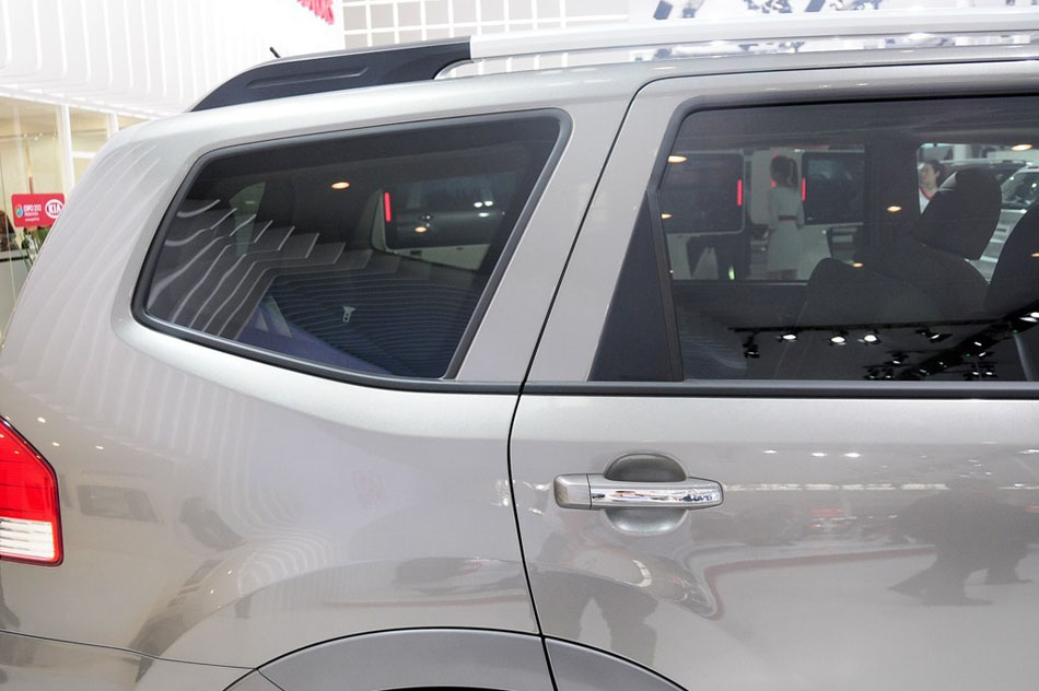 起亚霸锐3.8L自动豪华型 细节