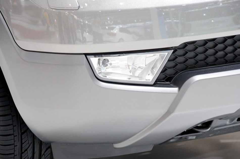 起亚霸锐3.8L自动豪华型 细节