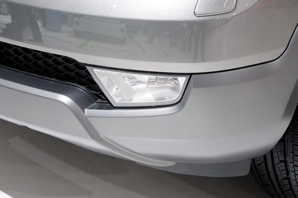 起亚霸锐3.8L自动豪华型 细节