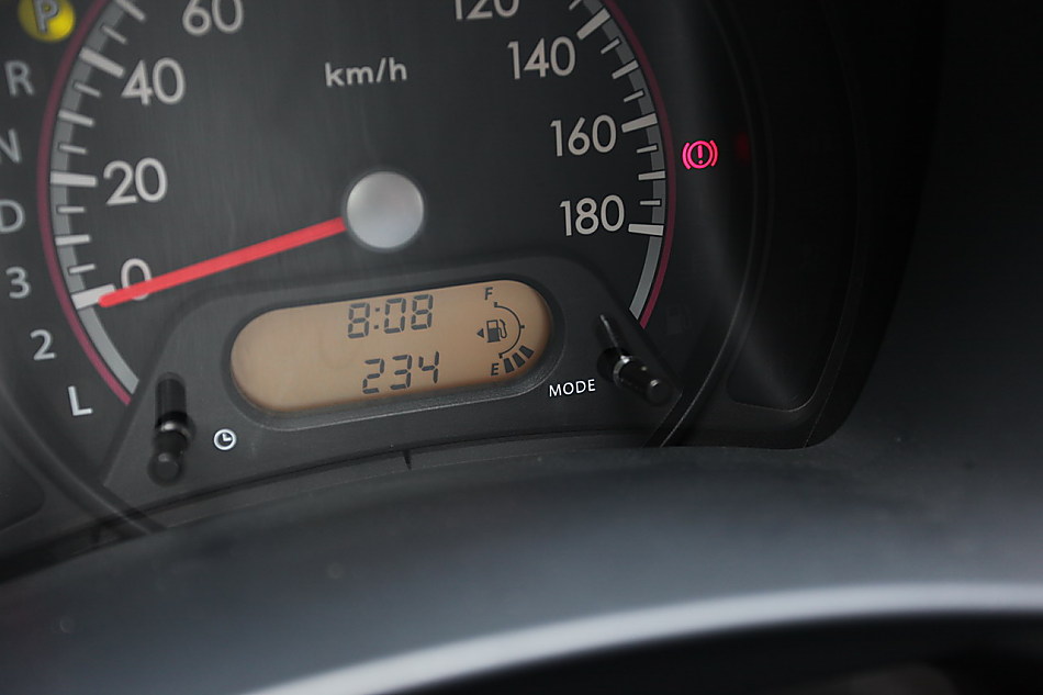 新奥拓内饰图片