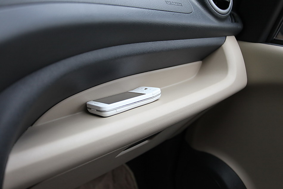 新奥拓内饰图片