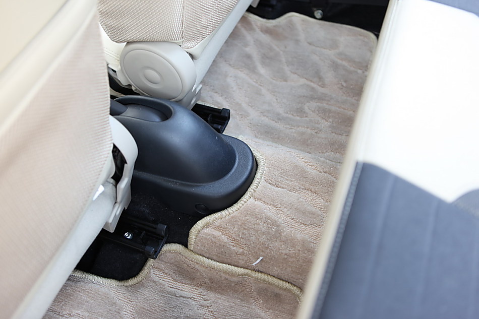 新奥拓内饰图片