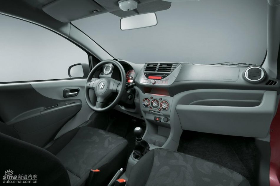 全新奥拓内饰资料图