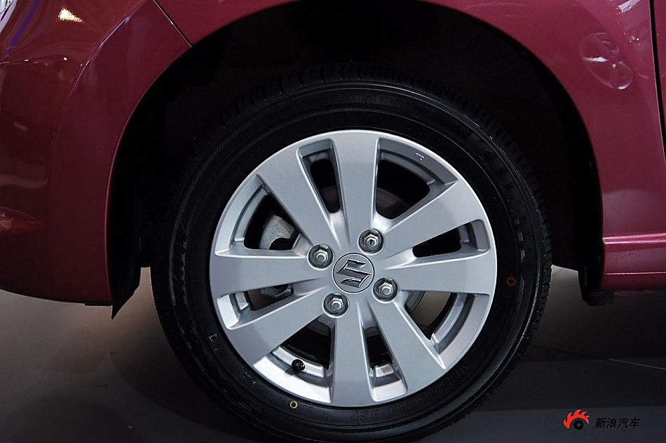 长安铃木新奥拓