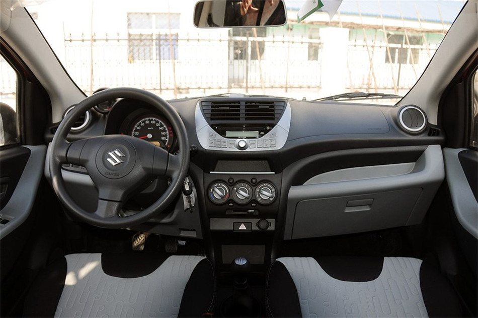 2013款奥拓1.0L手动豪华型