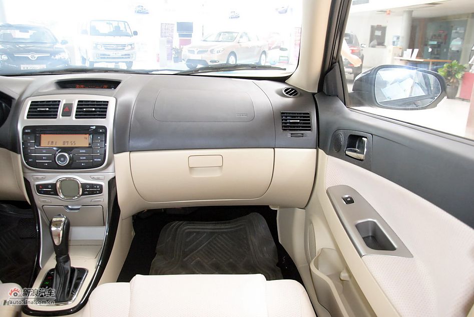 2011款中华骏捷FSV新锐版