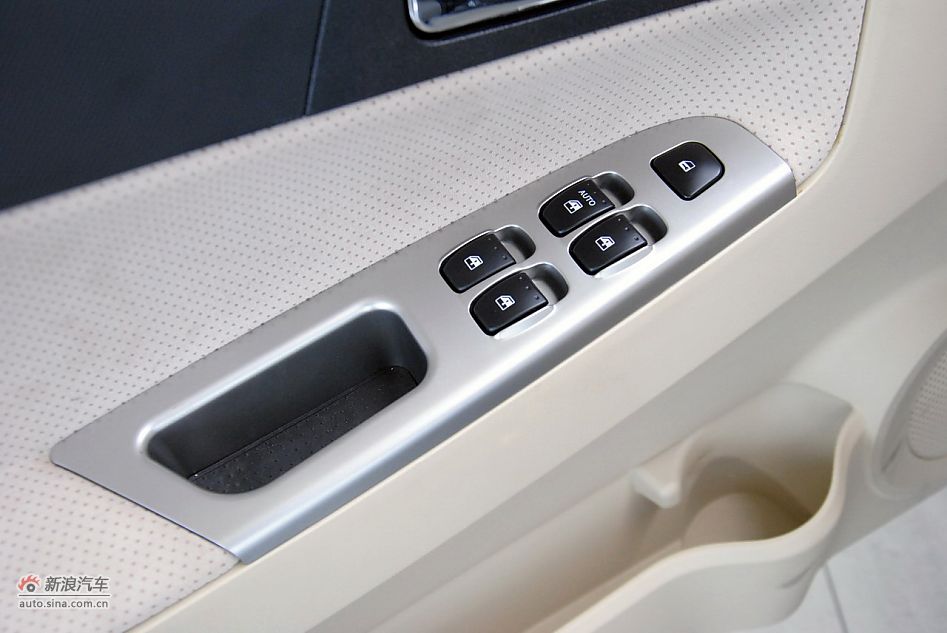 2011款中华骏捷FSV新锐版