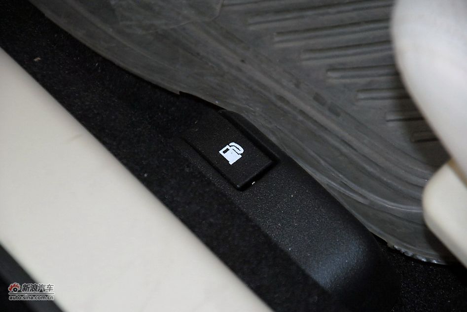 2011款中华骏捷FSV新锐版