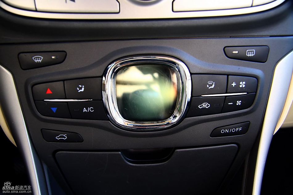 中华骏捷FSV试车实拍图内饰